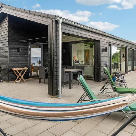 Gorgeous In With Wifi Holbaek