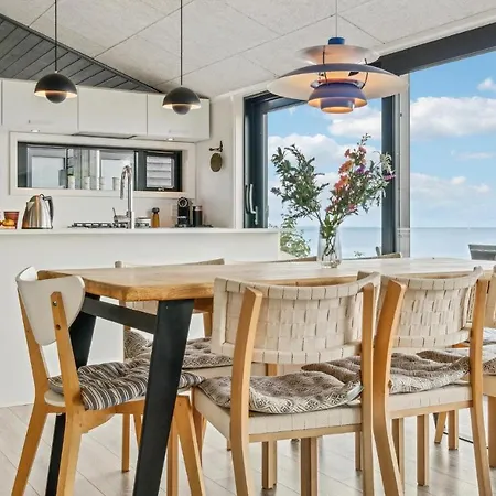 Gorgeous In With Wifi Holiday home *
